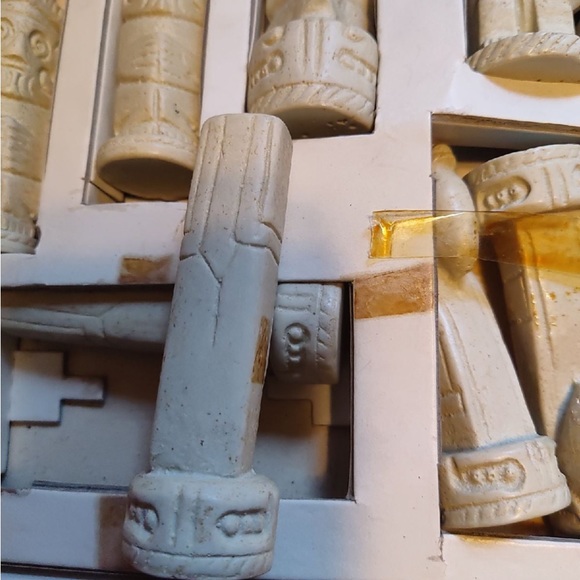 1963 Pre Columbian Indiana Chess Set-carved stone - Picture 6 of 9